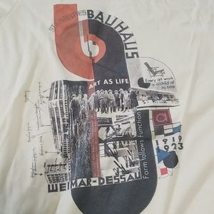 100% cotton typographia tee